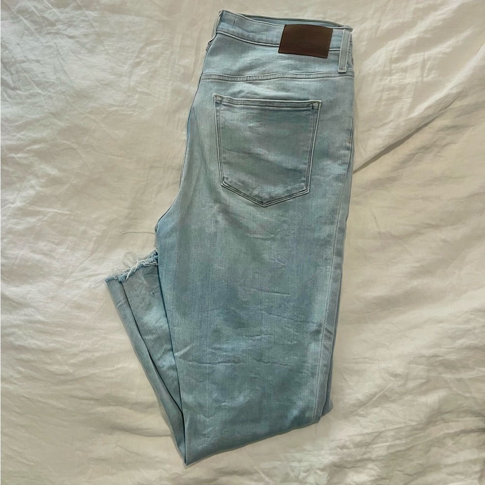 High waisted light blue skinny jeans
